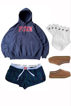 Pajama Outfit Layout, Pjamamas Outfit For School, Athletic Clothes Aesthetic, Pajama Outfit Ideas, Pajama Day Outfits, Cute Pjs Outfits, Sleepy Outfits, Sleeping Fits, Hoodie And Shorts Outfit