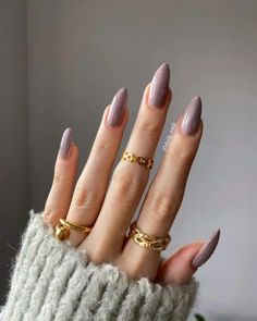 45 Stunning January Nail ideas 2024 for Your Monthly Mani Inspiration Paznokcie Hello Kitty, Black Almond Nails, Almond Nail Art, Kutek Disney, Unghie Sfumate, April Nails, Short Fake Nails, Nails Trends, Nagel Tips