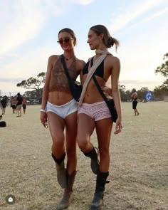 Chill Festival Outfits, Festival Outfits Aesthetic, Cochella Outfits, Festival Fits, Birthday Fit, Rave Babe