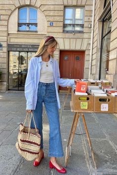 Trendy Weekend Outfits For Women, Scandy Girl Summer Outfits, Montreal Style Outfits, Switzerland Outfit Ideas Summer, Montreal Fashion Summer, Nancy Myers Style Outfits, Casual European Summer Outfits, Coastal Grandma Outfits Summer, Gen Z Office Wear