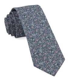 BHLDN Blush Floral tie, with a light pink pocket square, are perfect wedding accessories whether you are the groom or a guest. | Men's Tie Bar: Bhldn Blush Floral Tie - Skinny, In Grey, Linen Pink Pocket Square, Tie Outfit, Tie Crafts, Ties Mens Fashion, Trendy Jackets, Grey Tie, Men's Tie, Men Style Tips, Tie Bar