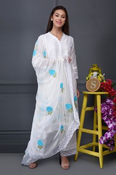 White straight long kurta with all-over floral motif applique-thread work, scallop neckline and lace trim hem. Comes with pants and embroidered dupatta.
Component: 3
Embroidered
Neckine: V Neck
Sleeve Length: Three Quarter
Fabric: Kurta and Pant: Silk Chanderi; Dupatta: Chiffon
Color: White
Cutwork border dupatta
Lace trims
Scallop neckline - Aza Fashions Dupatta Lace, Scallop Neckline, Chanderi Dupatta, White Kurta, Fashion App, Kurta Set, Designer Gowns, White Silk, Cut Work