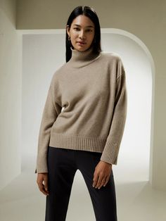 Turtleneck Relaxed-Fit Cashmere Sweater Fitted Cashmere Sweater, Winter Turtleneck, Silk Pajamas Women, Coffee Sweater, Beige Pullover, Pull Beige, Camisole Set, Layered Sweater, Striped Midi Skirt