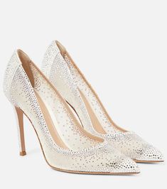 Gianvito Rossi - Rania 105 embellished pumps | Mytheresa Kate Middleton Shoes, Princess Kate Style, Cinderella Shoes, Rossi Shoes, White Pumps, Block Heel Boots, Duchess Kate, Princess Kate, Princess Of Wales