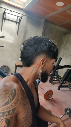 Mexican Mohawk Fade, Burst Fade With Long Hair, Low Fade Mullet Haircut Mens, Haircut For Men Mullet, Men’s Taper Haircut, Men’s Low Fade, Mullet With Fade