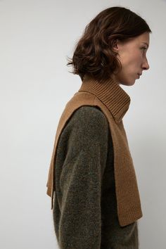 Half-zip dickie knit in a chunky wool yarn. Fisherman rib. Pull-over scarf alternative that provides extra warmth without adding a bulky layer. Knit Wool Scarves For Fall, Chunky Knit Wool Scarf For Fall, Theatre Costumes, Chunky Wool, Wool Yarn, Get The Look, Half Zip, Yarn, Wool