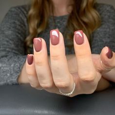 Terracotta Nails Ideas, Pale Fall Nails, Coffee Run Nail Color, Dip Nails Pale Skin, Natural Color Sns Nails, Nail Colors That Look Good On Pale Skin, Nude Blush Nails, Fall Nails For Olive Skin Tone, Gel Nail Autumn