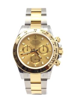 Lanzado por primera vez en 1963, el Rolex Cosmograph Daytona es uno de los relojes cronógrafos más icónicos del mundo y tiene vínculos profundos con el mundo de los deportes de motor. Comenzando su vida como un cronógrafo de cuerda manual hecho para conductores de autos de carrera y conocido simplemente como Cosmograph, Rolex más tarde cambió el nombre del reloj en 1965 en honor a convertirse en el cronometrador oficial de la famosa carrera NASCAR de Daytona. Durante mucho tiempo, el reloj se co Rolex Cosmograph Daytona, Cosmograph Daytona, Paul Newman, Sport Automobile, Most Expensive, Nascar Racing, Rolex Gmt, Rolex Day Date, Breitling Navitimer