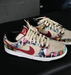 Paris Dunks, Nike Paris, Nike Sb Shoes, Sb Dunks, Moschino Shoes, Top Shoes For Men, Nike Kicks, Custom Shoes Diy, Trendy Shoes Sneakers