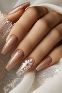 Fall Wedding Nails For Guest, Fall Simple Nails, Chic Nail Art, Nude Nail Designs, Neutral Nails, Classy Nails, Chic Nails, Acrylic Nail Designs, Nail Manicure