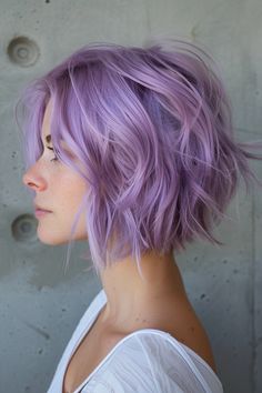 Colorful Bob Hairstyles, Pixie Purple Highlights, Lavender Bob Hair, Lilac Pink Hair, Colorful Bob Hair, Lilac Short Hair, Lavender Hair Short, Lavender Short Hair, Short Bob Hair Color Ideas