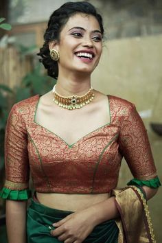 Best stunning latest saree blouse neck designs - Simple Craft Ideas Front Blouse Designs, Green Blouse Designs, Brocade Blouse Designs, Long Blouse Designs, Blouse Necklines, Blouse Designs High Neck, Banarasi Brocade