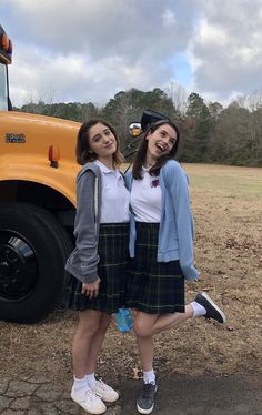 Behind The Scenes Stranger Things, Yes God Yes, Checked Skirt Outfit, Stranger Things Cast, Natalia Dyer, Checked Skirt, School Uniform Outfits, Best Friend Photoshoot