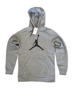 Nike Jordan Jumpman Logo Fleece Pullover Hoodie Men's Sz Medium Grey DA6801-091 Men’s Size Medium DA6801-091 // MSRP $75 Condition is Brand New with Tags Shipped with USPS First Class Mail If you have any questions about this item please send me a message. Jordan Hoodie, Grey Nike Hoodie, Hoodie Fits, Kids Jordans, Hoodies Men Pullover, Grey Nikes, Boys Hoodies, Nike Hoodie, Grey Hoodie