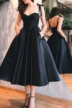 50s Prom Dresses, Black Prom Dress Short, Haine Diy, Black Homecoming Dress, Satin Homecoming Dress, Prom Dresses With Pockets, Black Prom Dress, Black Prom, Short Prom Dress