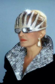 Alain Mikli, Look Festival, Glamour Shots, Women's Headwear, Retro Mode, Futuristic Fashion, Retro Futuristic, Retro Futurism, Retro Stil