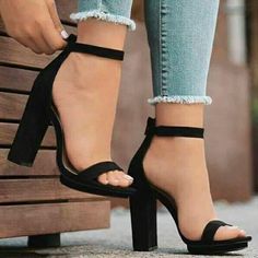 Kasut Pengantin, Shoes For College, Shoes Heels Prom, Heel Sandals Outfit, High Heels Classy, Fashion Shoes Heels, Cute Shoes Heels, Shoes Heels Classy, Heels Classy