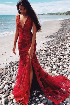 A&N Luxe Cherie - Deep Red Beaded Gown with Plunge Neck & Side Slit Floral Prom Dress, Prom Dress Mermaid, Lace Evening Dress, Floral Prom Dresses, Dress Mermaid, Beaded Tulle, Lace Formal Dress, Burgundy Lace, Beaded Gown