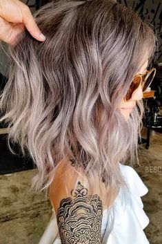 Hipster Hair, Gray Roots, Shag Cut, Ash Blonde Hair Colour, Female Perspective, Ash Blonde Balayage, Brown Ombre Hair, Ombre Hair Blonde, Balayage Blonde