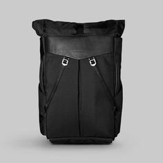 A backpack designed to be used in every situation, boosting one of a kind features: Expandible, anti-theft magnetic closures, fast access, and patented self-adjusting strap mechanisms Dapper Gentleman, Designer Backpacks, Anti Theft, Black Nylon, Black Nylons, Black Backpack, Business Travel, Travel Outfit, Classic Looks