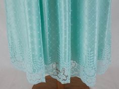 80s makes 50s turquoise dress Lace and satin light blue dress, made in the eighties in fifties style. perfect for a ceremony or to be a great turquoise braidsmaid. Short sleeves, back zip, little belt loops. Label: no brand, made in Usa Material: polyester ✂ M E A S U R E M E N T S ✂ shoulders: 38 cm bust (armpit to armpit): 44 cm waist: 38 cm sleeve: 23 cm total length: 127 cm It fits size M Very good vintage condition, like new *All measurements taken with apparel flat **Feel free to ask for m Light Blue Lace Trim Dress For Party, Light Blue Lace Trim Party Dress, Light Blue Lace Dress With Lace Trim For Party, Light Blue Lace Dress, Fifties Style, Teal Green Dress, Vintage Dress Blue, Minimal Dress, German Dress