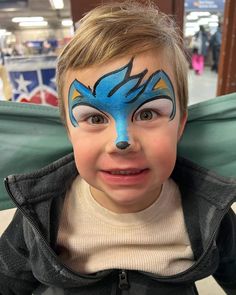 Easy Face Painting Ideas For Kids Boys, Sonic Face Painting Ideas, Sonic Face Paint, Quick Face Painting Ideas For Kids, Simple Princess Face Paint, Princes Face Paint Easy, Easy Carnival Face Painting Ideas, Easy Facepainting Kids Boys, Peacock Face Painting