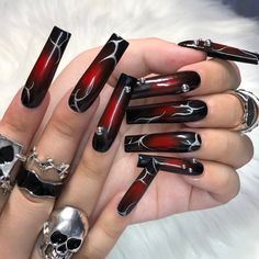 Black And Red Gradient, Nails With Silver, Nails Brown, Red Gradient, Gothic Nails, Dope Nail Designs