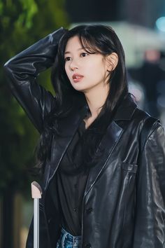 Jung Somin, Girl Drama, Popular Manga, Jung So Min, Hair Icon, Jungkook Funny, Korean Casual Outfits, Short Hair Styles For Round Faces, Hair Inspiration Color