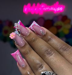 Black And Pink Duck Nails, Acrylic Nail Set, Hard Nails, Duck Nails, Colored Acrylic Nails, Girly Acrylic Nails, French Tip Acrylic Nails, Dope Nail Designs, Short Square Acrylic Nails