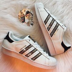 Gold Adidas, Superstars Shoes, Women Ideas, Womens Adidas, Adidas Shoes Women, Adidas Originals Superstar, Adidas Fashion, Adidas Nmd, Shoe Size Conversion