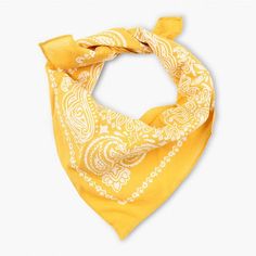 LEVI'S Dutar Bandana - Yellow. #levis #all Bandana Aesthetic, Yellow Bandana, Bandana Outfit, Disney Themed Outfits, Concert Aesthetic, Bandana Styles, Bandana Hairstyles, Travel Wardrobe, Edgy Outfits