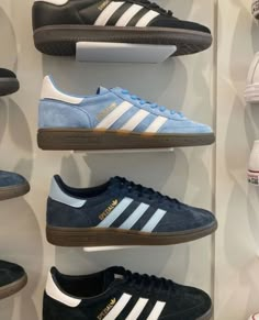 trendy adidas, adidas spezials, cool girl shoes, unique shoes to go with every outfit Cool Shoes Adidas, Trendy Shoes Adidas, Shoes Inspo 2023, Samba Adidas Shoes, Shoes Vintage Aesthetic, Adidas Samba Styled, Aesthetic Addidas Shoes, Vintage Adidas Sneakers, 2023 Women’s Shoes