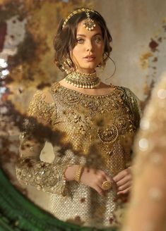 Dress Pakistani Style, Wedding Dress Pakistani, Mendhi Outfit, Dresses Asian, Embroidered Suits, Wedding Dresses Pakistani, Wedding Frocks, Sobia Nazir, Pakistani Boutique