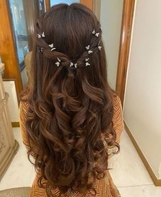 Curled Hairstyles For Medium Hair, Simple Prom Hair, Quinceanera Hairstyles, Quince Hairstyles, Long Hair Wedding Styles, Prom Hairstyles For Long Hair, בר מצווה, Hairdo For Long Hair, Easy Hairstyles For Long Hair