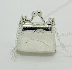 Elegant Silver Bag With Silver Chain, Classic Necklace With Box Clasp For Gift, Silver Rectangular Classic Bag, Classic Silver Rectangular Bags, Elegant Necklace With Box Clasp For Gifts, Vintage Rectangular Jewelry For Everyday Use, Silver Engraved Jewelry For Everyday, Vintage Silver Necklace For Everyday, Classic Silver Necklace For Keepsake