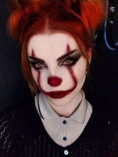 simple Pennywise halloween makeup look Creepy Clown Makeup, Pelottava Halloween, Teknik Makeup, Creative Halloween Makeup, Uhyggelig Halloween