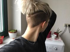 Undercut Hairstyles, Shaved Hair, Undercut, Pixie Haircut, Hair Dos