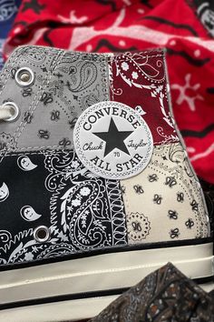 Offspring x Converse Patchwork "Paisley" Chuck 70 | Hypebeast Bandanna Outfits, Converse Patchwork, Aesthetic Shoes, Bandana Print, Paisley Design