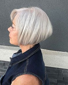 28%20Stylish%20Wedge%20Haircuts%20for%20Women%20Over%2060 Short Bob Haircuts For Women Over 50, Youthful Haircuts, Wedge Haircuts, Bob Cuts For Women, Short Wedge Haircut, Wedge Haircut, Wedge Hairstyles, Bob Hairstyles For Fine Hair, Hair Color For Women