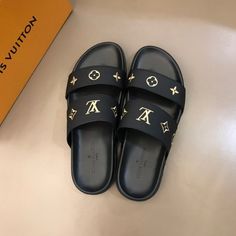 Size: 35-47 It comes with Dust box, Care manual, Tag, and Paper bag.Size Guide: Lv Slippers, Versace Mens Shoes, Louis Vuitton Men Shoes, White Shoes Women, Gucci Men Shoes, Slipper Sandals, Louis Vuitton Men, Jimmy Choo Shoes, Dolce And Gabbana Man