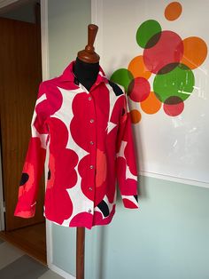 Marimekko Lovers: I've got something new again! Vintage Marimekko shirt in cotton fabric. Bright Red Unikko flowers, classic Marimekko Pattern.   Size XS but a bit oversize, fira also small. Good shape and is longing for a new friend somewhere in the world or space! Red Printed Cotton Blouse, Red Cotton Shirt With Floral Print, Vintage Marimekko, Marimekko Pattern, Marimekko Dress, Somewhere In The World, Dress Clothes For Women, Bright Red, Scandinavian Design