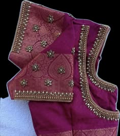 Simple Hand Embroidery Blouse Design, Aari Work Back Neck Designs, Pink Aari Work Blouse, Simple Ariwork Blouse, Aariwork Designs, Aariwork Blouse Designs, Low Neck Blouse Designs, Aari Work Blouse Wedding, Simple Aari Work Blouse Design