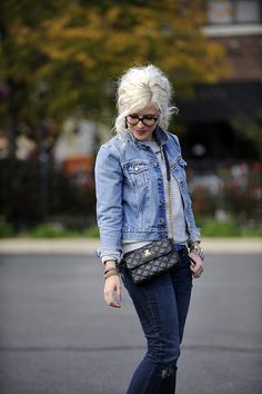 White With Lowlights, Woman With White Hair, Hair Color Grey Silver, Hair And Glasses, Going Gray Gracefully, Going Grey