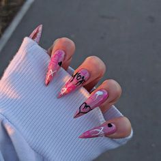 Nail Art With Names, Queen Nails, Sharp Nails, Punk Nails, Goth Nails, Grunge Nails, Vibrant Nails, Crazy Nails, Nails Only