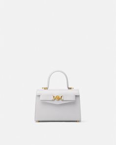 Versace Bag, Versace Home, Womens Designer Handbags, Versace Collection, Small Handbag, Handle Design, Purses Designer, Small Handbags, Trendy Accessories