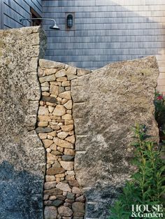 Rustic Outdoor Space in Martha\'s Vineyard, Massachusetts Surf Retreat, Rustic Outdoor Spaces, Landscape Curbing, Sauna Design, Bathroom Outdoor, Countryside House, Autumn Colours, Home Landscaping