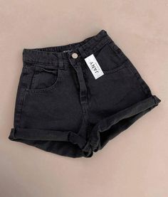 Baggy Jeans For Women, China Clothes, Altering Clothes, It Girl, Teenage Fashion Outfits, Dream Clothes, Teen Fashion Outfits, Aesthetic Outfits, Cute Casual Outfits