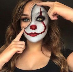 It Clown Makeup, Pennywise Halloween, Halloween Makeup Kits, It Clown, Halloween Makeup Clown, Make Up Kits, Halloween Make-up Looks, Makeup 2018