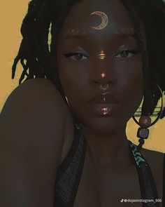 Moon Aesthetic Makeup, Spiritual Girl Makeup, Goddess Makeup Black Women, Spiritual Makeup Aesthetic, Locs Spirituality, Black Fae Aesthetic, Spiritual Makeup, Fairy Locs, Black Fae