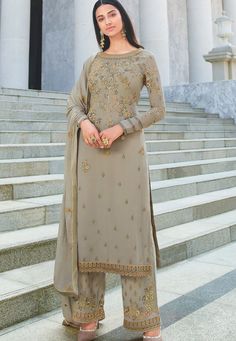 Plazo Designs Latest Style, Plazo Designs Latest, Plazo Suit Design, Plazo Designs, Plazo Design, Buy Salwar Kameez Online, Suits For Women Indian, Embroidered Salwar, Celana Fashion